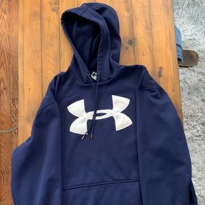 Under Armour heavy feeling hoodie